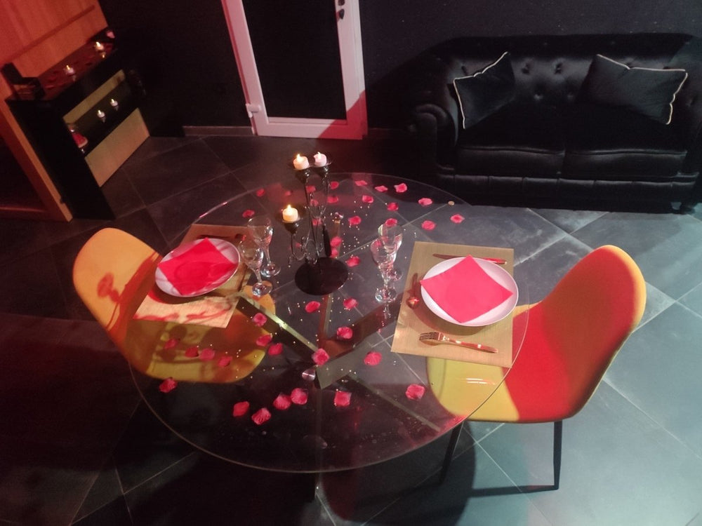 Avec Toi suites spa: La GLAMOUR - Love’nSpa - weekend en amoureux, love rooms avec spa ou jacuzzi privatif8 de Avec Toi suites spa: La GLAMOUR