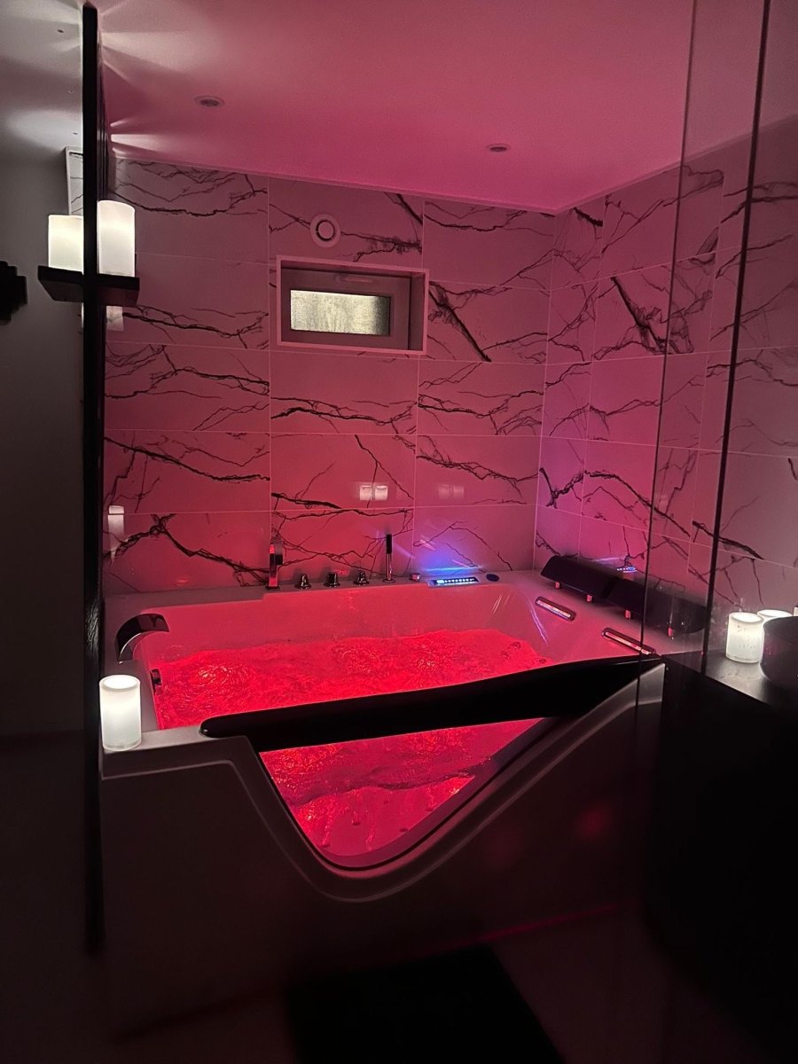Jacuzzi Secret 91 Love Room insolite ❤️ 30 minutes de Paris❤️ - Love’nSpa - weekend en amoureux, love rooms avec spa ou jacuzzi privatif16 de Jacuzzi Secret 91 Love Room insolite ❤️ 30 minutes de Paris❤️