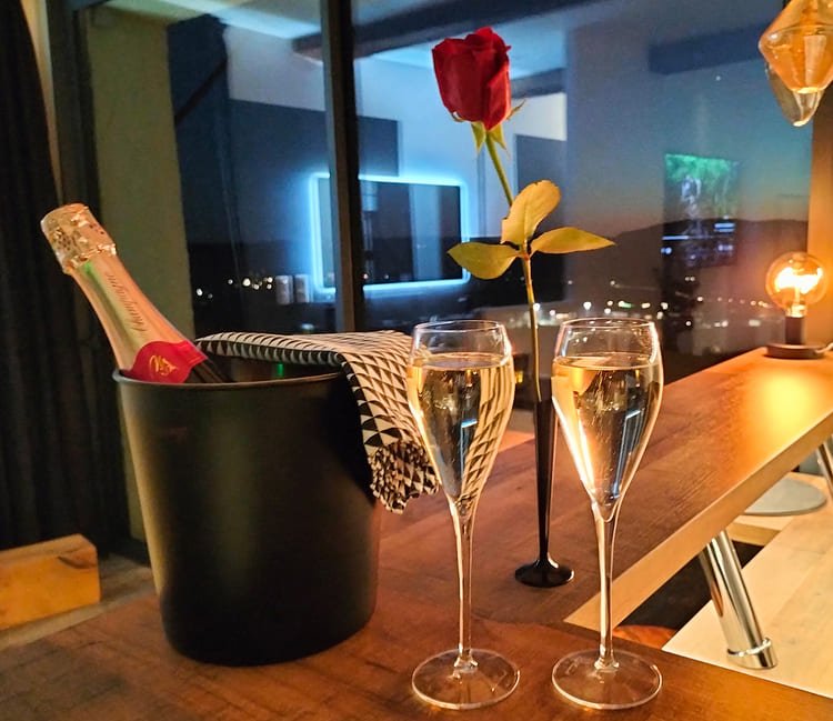 La Fontaine d'Essens - Love’nSpa - weekend en amoureux, love rooms avec spa ou jacuzzi privatif18 de La Fontaine d'Essens