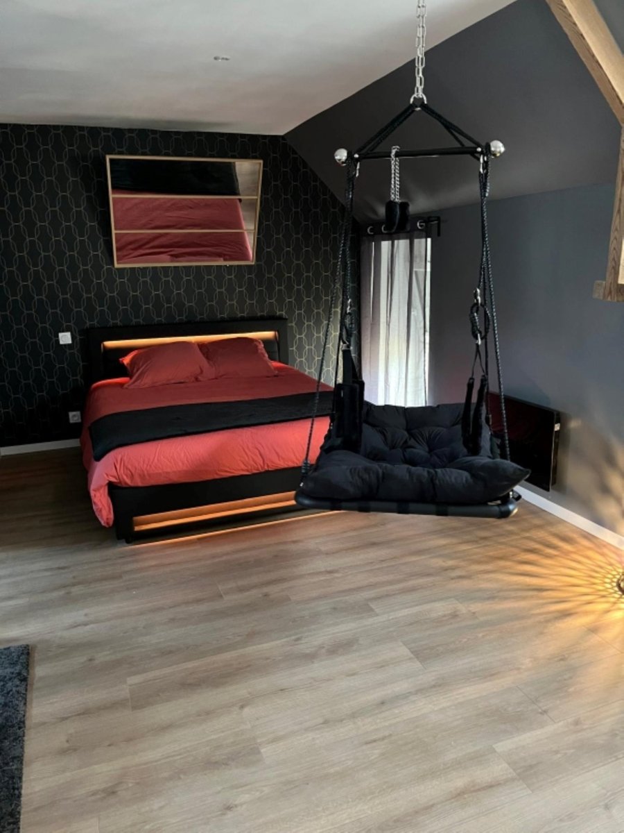 Le nid du merle - Love’nSpa - weekend en amoureux, love rooms avec spa ou jacuzzi privatif3 de Le nid du merle