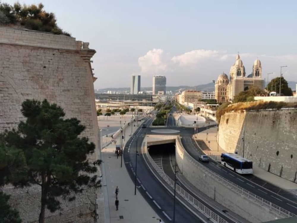 LE YADEN Jaccuzi Mucem/la Major - Love’nSpa - weekend en amoureux, love rooms avec spa ou jacuzzi privatif10 de LE YADEN Jaccuzi Mucem/la Major