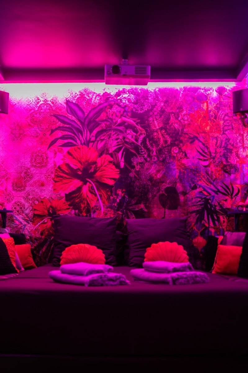 L'ÉCRIN PIMENTÉ - Love’nSpa - weekend en amoureux, love rooms avec spa ou jacuzzi privatif4 de L'ÉCRIN PIMENTÉ