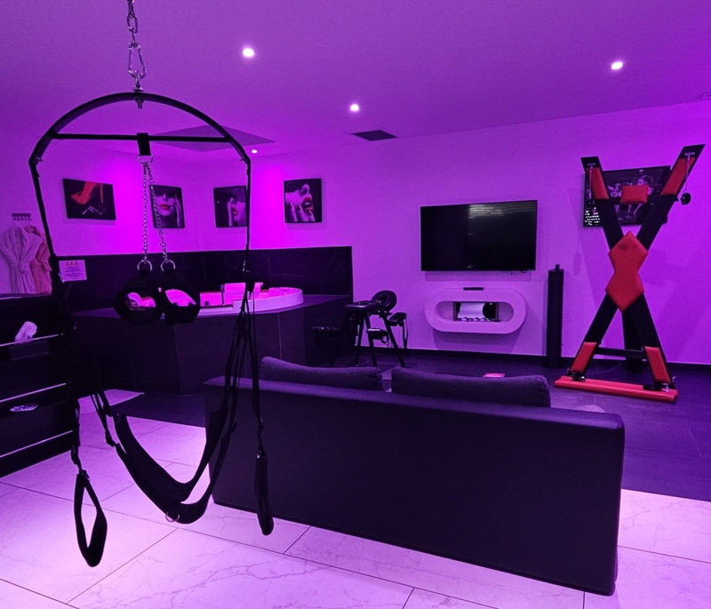 L'Olympe des Sens - APHRODITE • Déesse du désir - Love’nSpa - weekend en amoureux, love rooms avec spa ou jacuzzi privatif2 de L'Olympe des Sens - APHRODITE • Déesse du désir