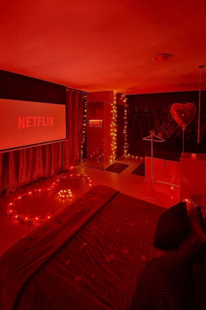 Loveroom85 - Love’nSpa - weekend en amoureux, love rooms avec spa ou jacuzzi privatif4 de Loveroom85