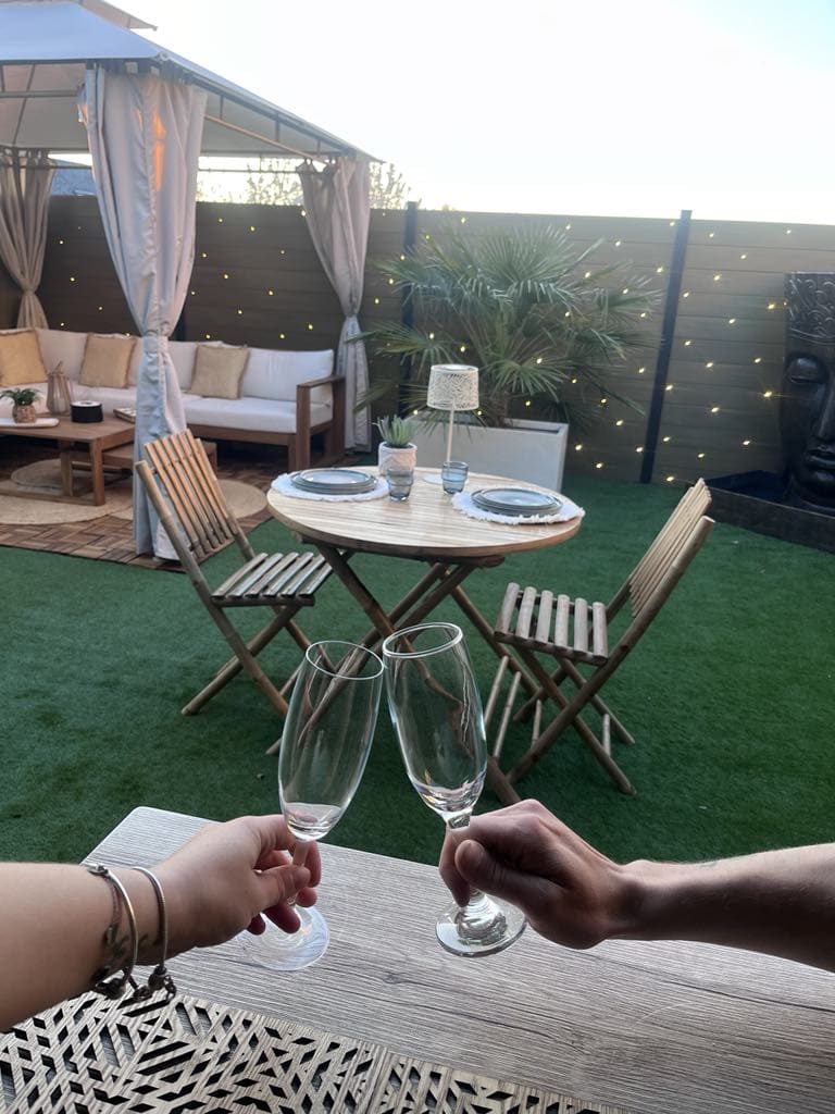 LovingSpa - La Suite Vintage - Love’nSpa - weekend en amoureux, love rooms avec spa ou jacuzzi privatif6 de LovingSpa - La Suite Vintage