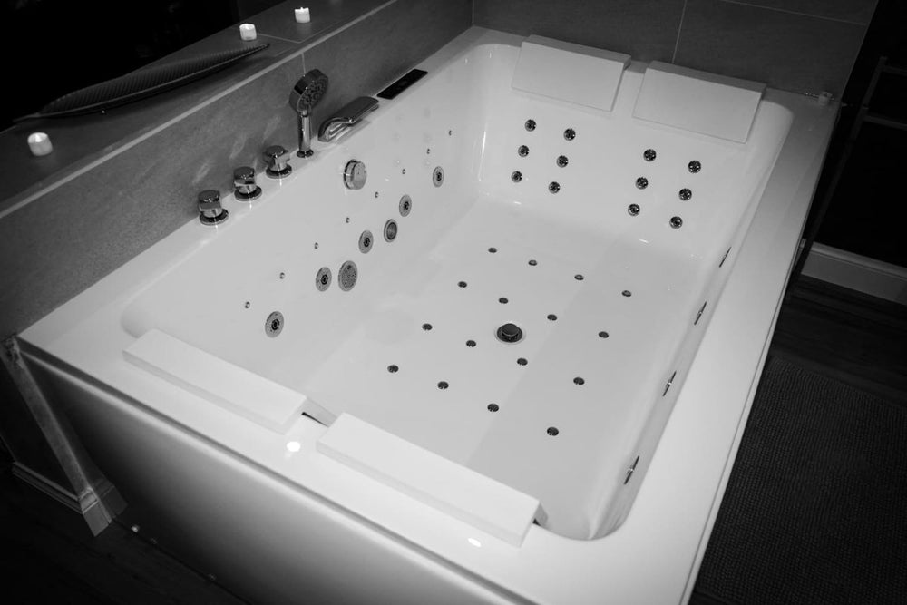 Plaisir secret - Love’nSpa - weekend en amoureux, love rooms avec spa ou jacuzzi privatif11 de Plaisir secret