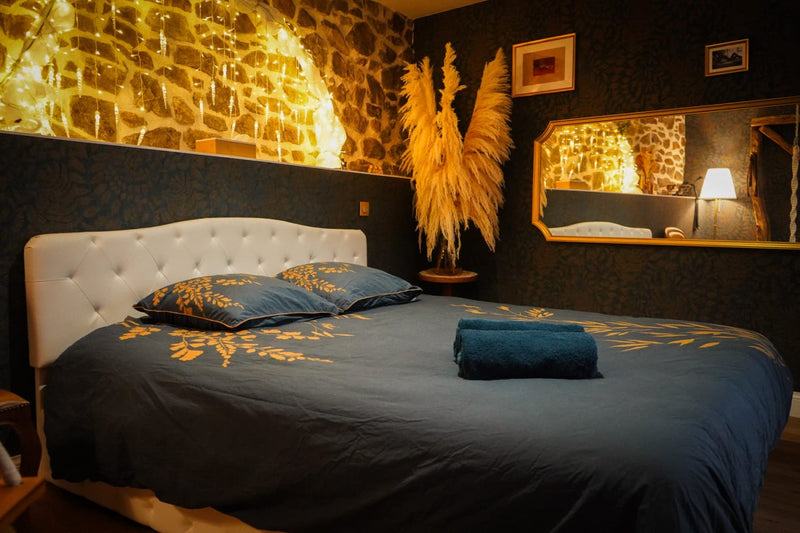 Plaisir secret - Love’nSpa - weekend en amoureux, love rooms avec spa ou jacuzzi privatif2 de Plaisir secret