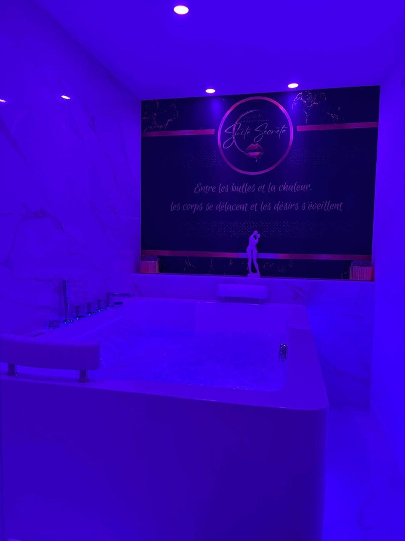 Suite Secrète - Love’nSpa - weekend en amoureux, love rooms avec spa ou jacuzzi privatif2 de Suite Secrète