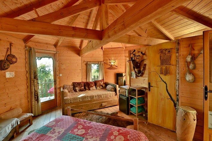 Domaine de la tuilière - Cabane Perchée Spa privatif - Love’nSpa - weekend en amoureux, love rooms avec spa ou jacuzzi privatif8 de Domaine de la tuilière - Cabane Perchée Spa privatif