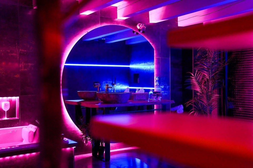 Elle & Île - Noirmoutier - Love’nSpa - weekend en amoureux, love rooms avec spa ou jacuzzi privatifElle & Île - Noirmoutier