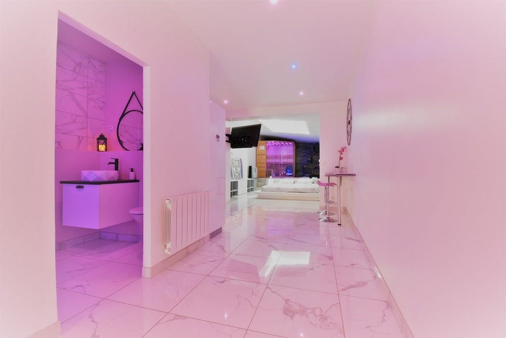 Love Room Fécamp - Appartement 2 - Love’nSpa - weekend en amoureux, love rooms avec spa ou jacuzzi privatif5 de Love Room Fécamp - Appartement 2