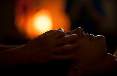 Massage Tantrique en Couple : Les 5 Meilleures Positions