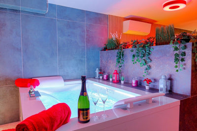 50 Nuances de Grez - Love’nSpa - weekend en amoureux, love rooms avec spa ou jacuzzi privatif