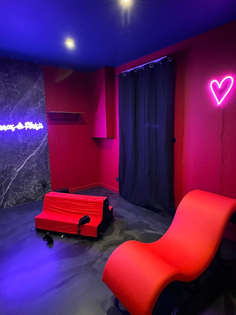 50 nuances de plaisir - Love’nSpa - weekend en amoureux, love rooms avec spa ou jacuzzi privatif