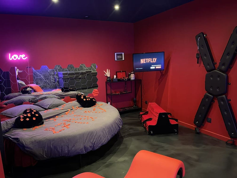 50 nuances de plaisir - Love’nSpa - weekend en amoureux, love rooms avec spa ou jacuzzi privatif2 de 50 nuances de plaisir
