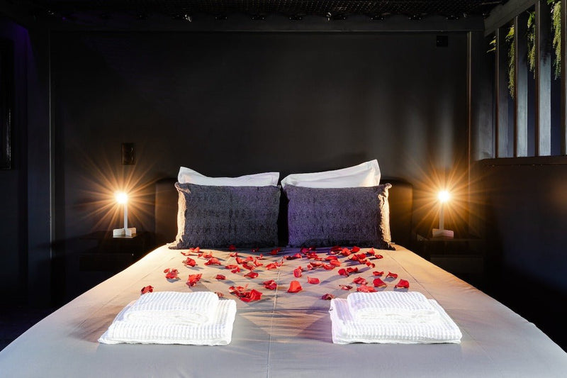 Bisoux Caen - Love’nSpa - weekend en amoureux, love rooms avec spa ou jacuzzi privatif - love room normandie2 de Bisoux Caen
