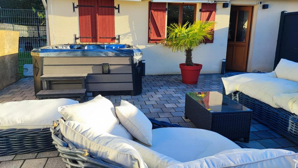 Bonny and Clyde - Love’nSpa - weekend en amoureux, love rooms avec spa ou jacuzzi privatif2 de Bonny and Clyde
