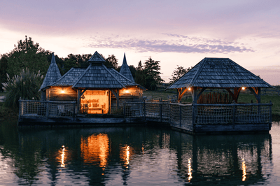 Cabane Château Spa Biron - Love’nSpa - weekend en amoureux, love rooms avec spa ou jacuzzi privatif
