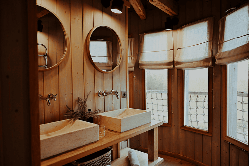 Cabane Château Spa Jumihac - Love’nSpa - weekend en amoureux, love rooms avec spa ou jacuzzi privatif