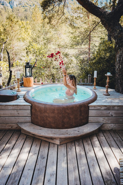Cabane dans les arbres avec jacuzzi privatif - Bois d'Arambe - Love’nSpa - weekend en amoureux, love rooms avec spa ou jacuzzi privatif
