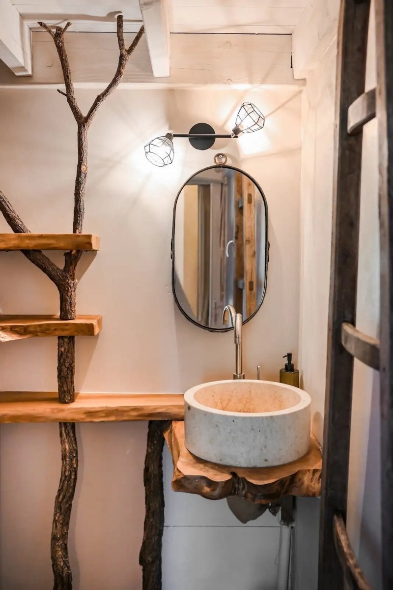 Cabane dans les arbres avec jacuzzi privatif - Épine Vinette - Love’nSpa - weekend en amoureux, love rooms avec spa ou jacuzzi privatif8 de Cabane dans les arbres avec jacuzzi privatif - Épine Vinette
