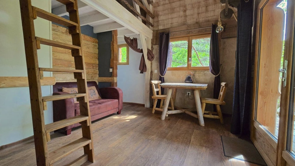 Cabane dans les arbres avec jacuzzi privatif - Épine Vinette - Love’nSpa - weekend en amoureux, love rooms avec spa ou jacuzzi privatif5 de Cabane dans les arbres avec jacuzzi privatif - Épine Vinette
