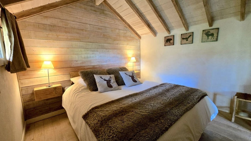 Cabane dans les arbres avec jacuzzi privatif - Épine Vinette - Love’nSpa - weekend en amoureux, love rooms avec spa ou jacuzzi privatif2 de Cabane dans les arbres avec jacuzzi privatif - Épine Vinette
