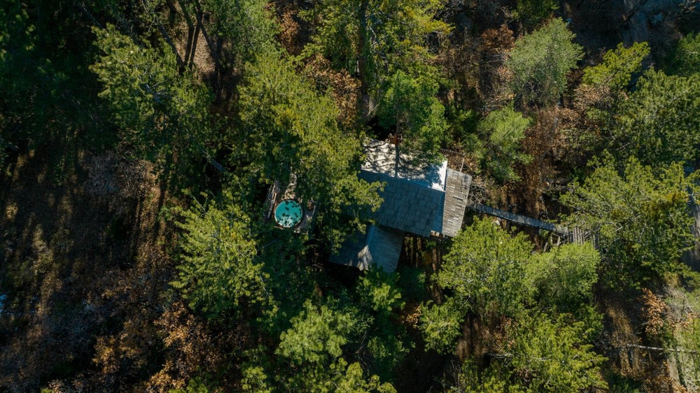 Cabane dans les arbres avec jacuzzi privatif - Épine Vinette - Love’nSpa - weekend en amoureux, love rooms avec spa ou jacuzzi privatif6 de Cabane dans les arbres avec jacuzzi privatif - Épine Vinette
