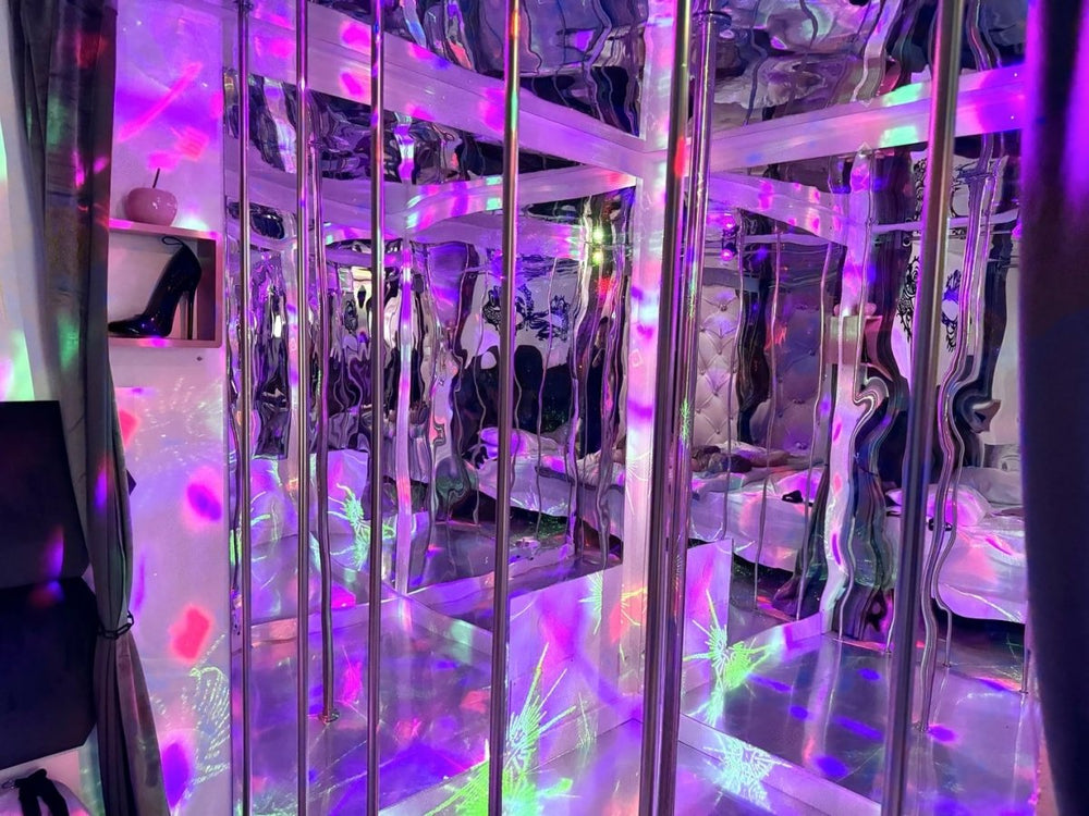 Caporizon - Love House - Love’nSpa - weekend en amoureux, love rooms avec spa ou jacuzzi privatif15 de Caporizon-Love House
