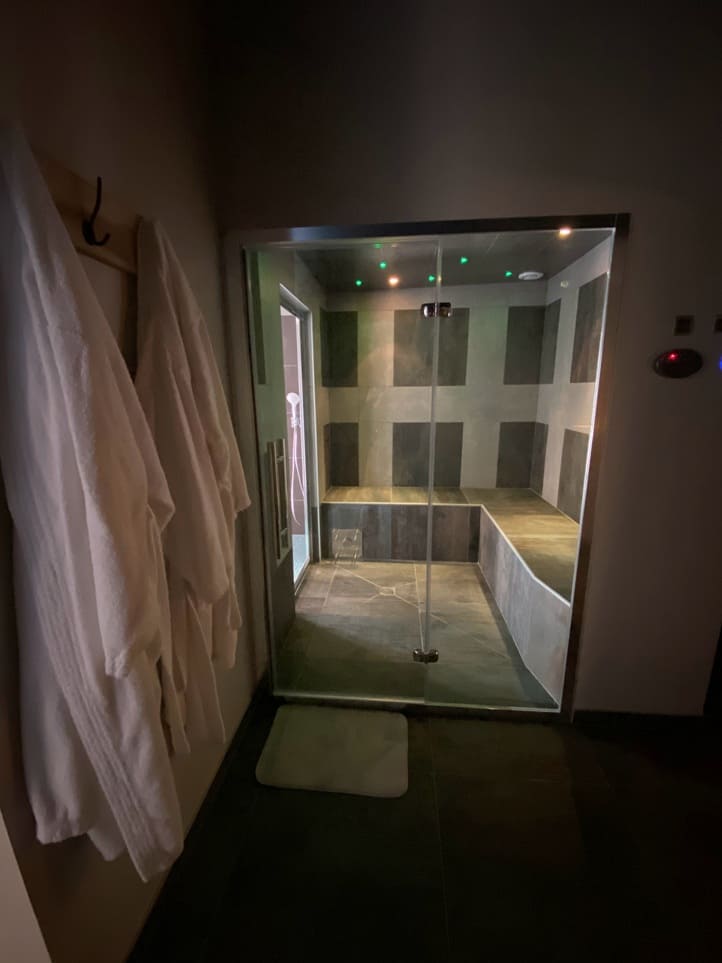 CASALOVA - Love’nSpa - weekend en amoureux, love rooms avec spa ou jacuzzi privatif4 de CASALOVA
