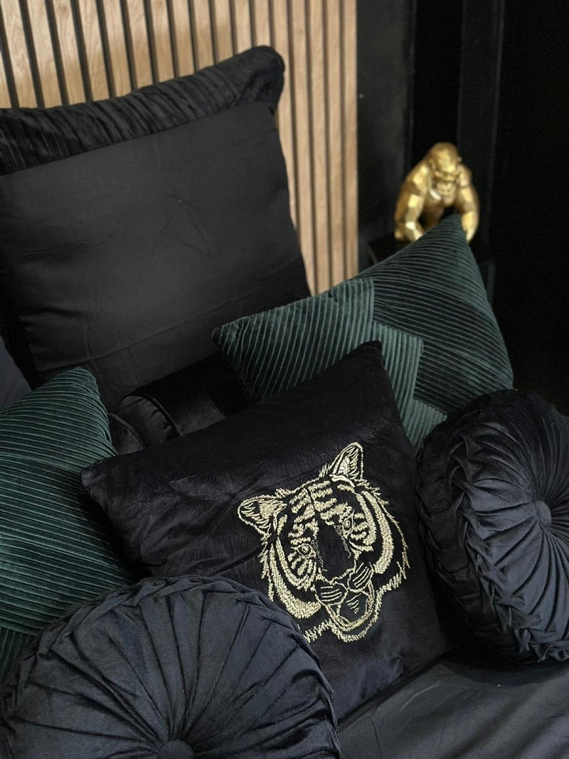 Chambre Amour by Villa Queen - Love’nSpa - weekend en amoureux, love rooms avec spa ou jacuzzi privatif