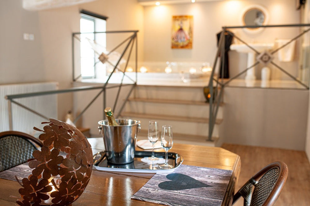 Charme au fil de l'eau - Baiser Volé - Love’nSpa - weekend en amoureux, love rooms avec spa ou jacuzzi privatif13 de Charme au fil de l'eau - Baiser Volé
