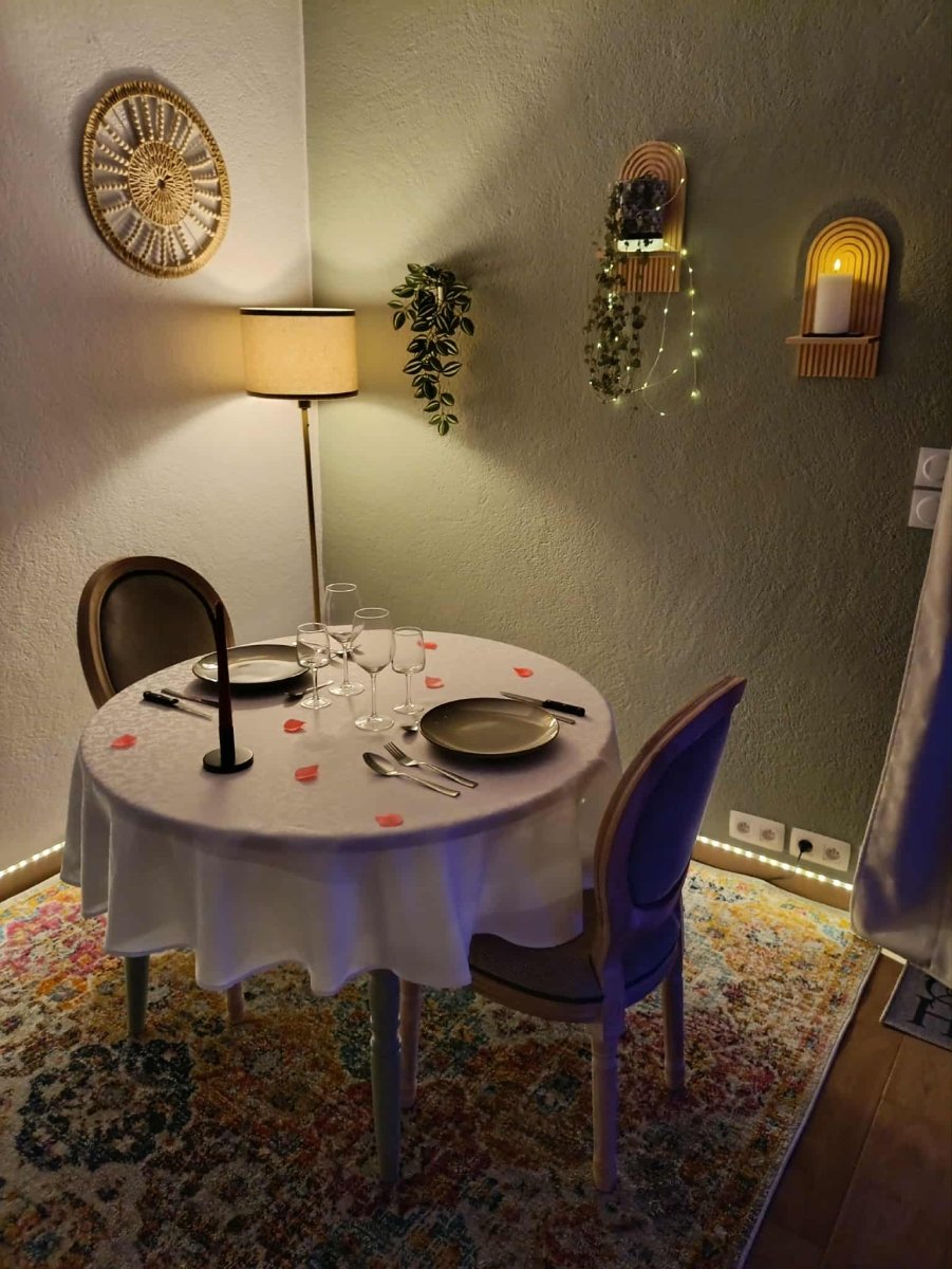 Cocon Luxueux près de Sarlat ✦ Gîte Nid d'Étoiles | Bain Balnéo Privé - Love’nSpa - weekend en amoureux, love rooms avec spa ou jacuzzi privatif2 de Cocon Luxueux près de Sarlat ✦ Gîte Nid d'Étoiles | Bain Balnéo Privé
