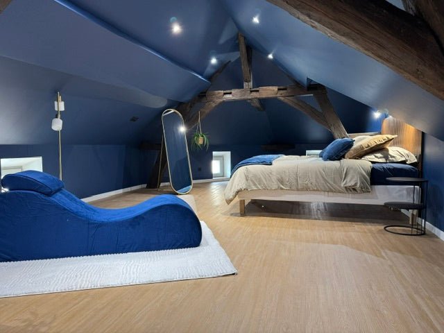 "Cote - et - vins" - La nuit d'Orion - Love’nSpa - weekend en amoureux, love rooms avec spa ou jacuzzi privatif1 de Cote-et-vins - La nuit d'Orion
