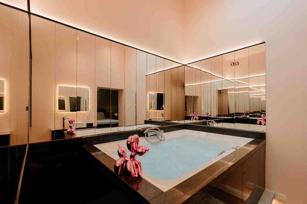 Designer Hotel - Chanel - Love’nSpa - weekend en amoureux, love rooms avec spa ou jacuzzi privatif2 de Designer Hotel - Chanel
