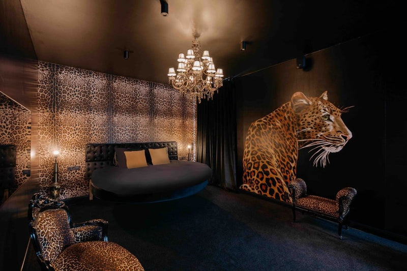 Designer Hotel - Dolce Gabbane - Love’nSpa - weekend en amoureux, love rooms avec spa ou jacuzzi privatif1 de Designer Hotel - Dolce Gabbane
