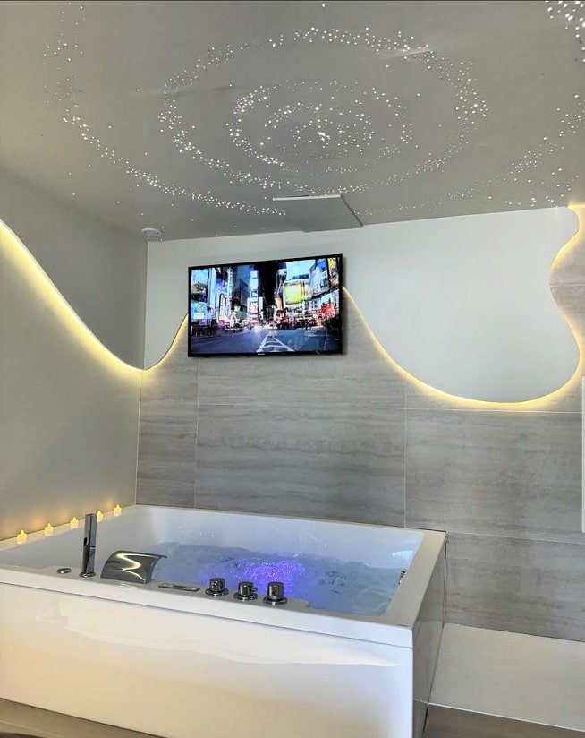 Destiny and you - Love’nSpa - weekend en amoureux, love rooms avec spa ou jacuzzi privatif7 de Destiny and you
