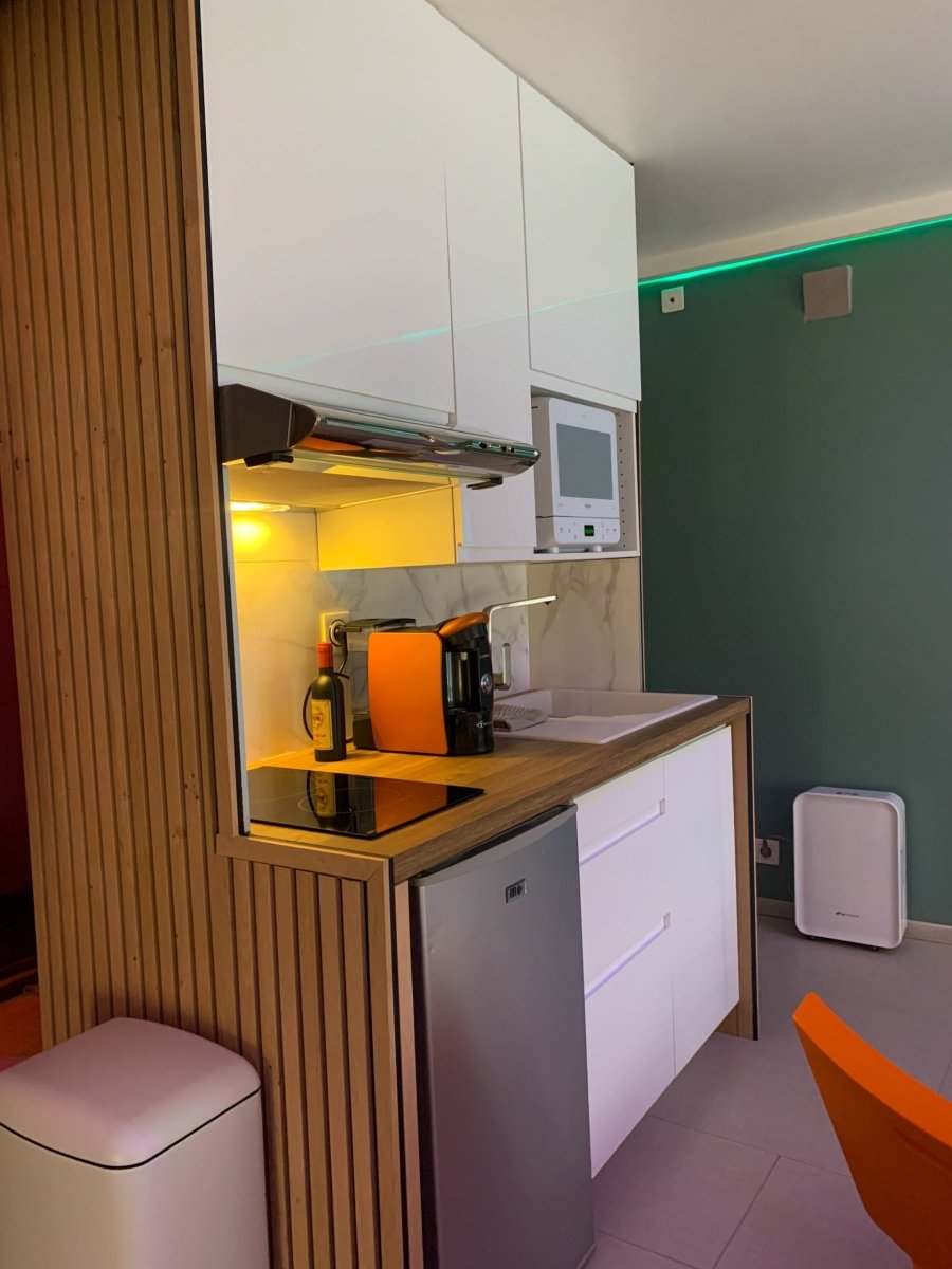 DOMAINE DE LA BESNERIE - La Suit’Moonlight - Love’nSpa - weekend en amoureux, love rooms avec spa ou jacuzzi privatif7 de DOMAINE DE LA BESNERIE - La Suit’Moonlight
