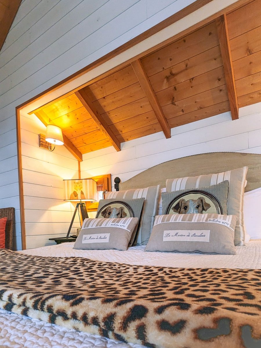 Domaine de Pech et Lafon - Cabane Out of Africa - Love’nSpa - weekend en amoureux, love rooms avec spa ou jacuzzi privatif7 de Domaine de Pech et Lafon - Cabane Out of Africa
