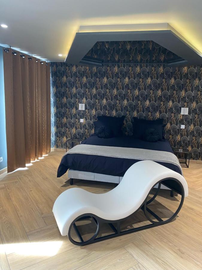 Domaine du Sauge - Love Room - Love’nSpa - weekend en amoureux, love rooms avec spa ou jacuzzi privatif5 de Domaine du Sauge - Love Room
