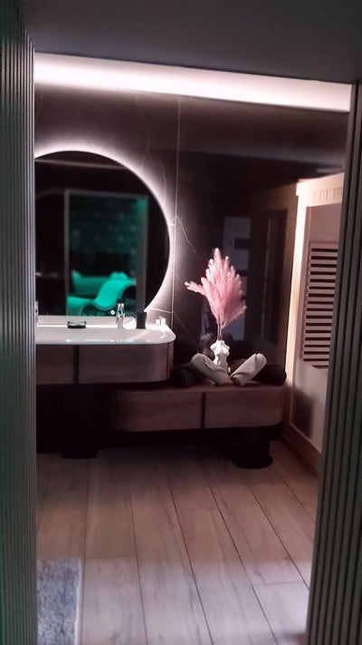 Domaine du Sauge - Love Room - Love’nSpa - weekend en amoureux, love rooms avec spa ou jacuzzi privatif