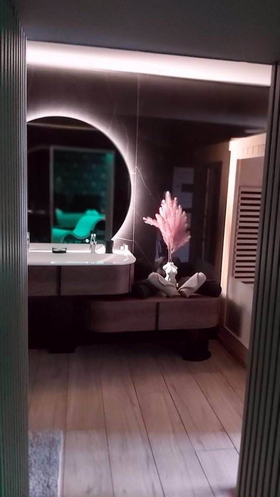 Domaine du Sauge - Love Room - Love’nSpa - weekend en amoureux, love rooms avec spa ou jacuzzi privatif