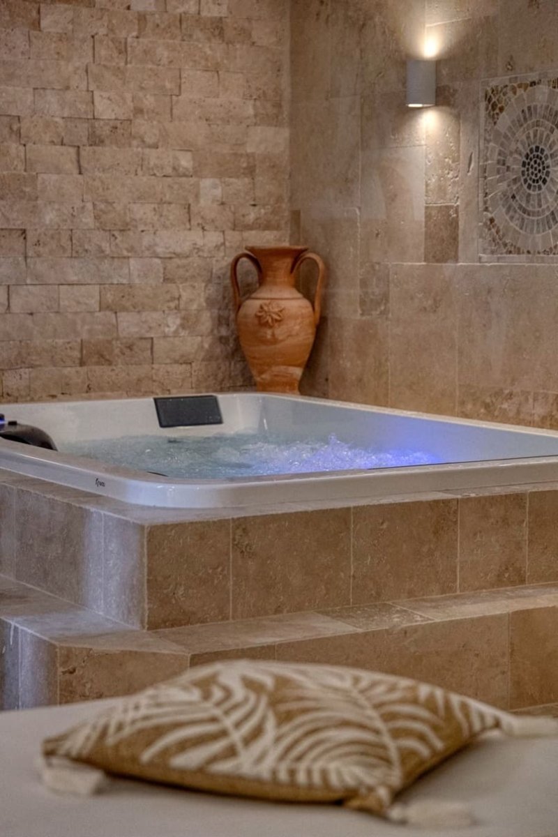 Échappée Bulle - Love’nSpa - weekend en amoureux, love rooms avec spa ou jacuzzi privatif