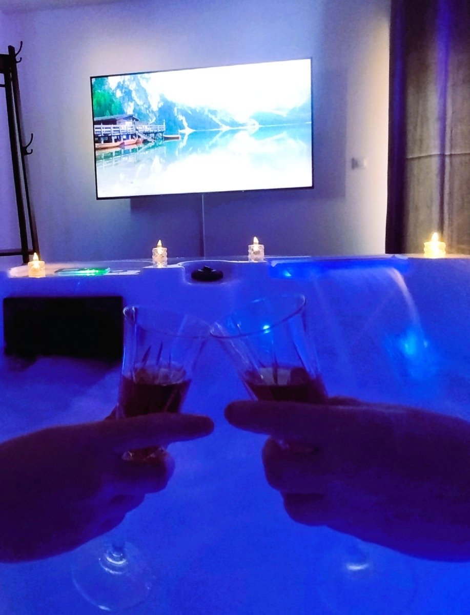 Emoi de toi - Love’nSpa - weekend en amoureux, love rooms avec spa ou jacuzzi privatif3 de Emoi de toi
