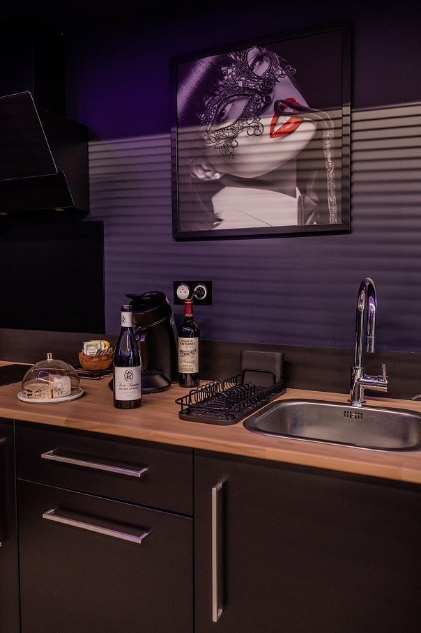 Espace évasion Love Room - Love’nSpa - weekend en amoureux, love rooms avec spa ou jacuzzi privatif13 de Espace évasions - Le Loft Love
