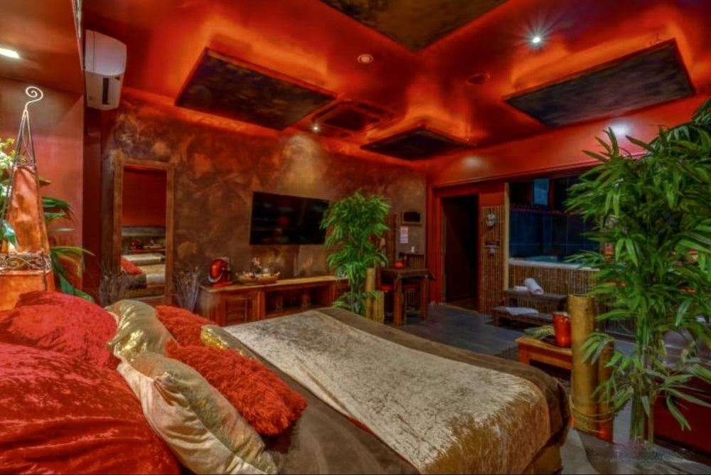 EVASION DUO - Suite Les Grenadines - Love’nSpa - weekend en amoureux, love rooms avec spa ou jacuzzi privatif8 de EVASION DUO - Suite Les Grenadines
