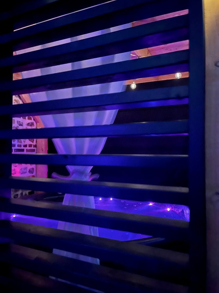 Gîtes de La Gasteleine - Côté Sauna et Jacuzzi - Love’nSpa - weekend en amoureux, love rooms avec spa ou jacuzzi privatif7 de Gîtes de La Gasteleine - Côté Sauna et Jacuzzi
