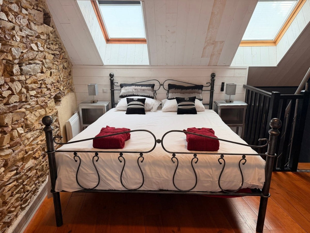 Grey - Love’nSpa - weekend en amoureux, love rooms avec spa ou jacuzzi privatif4 de Grey
