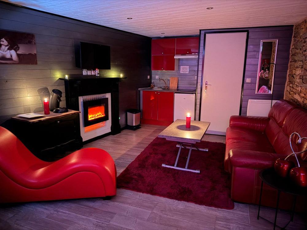 Grey - Love’nSpa - weekend en amoureux, love rooms avec spa ou jacuzzi privatif1 de Grey
