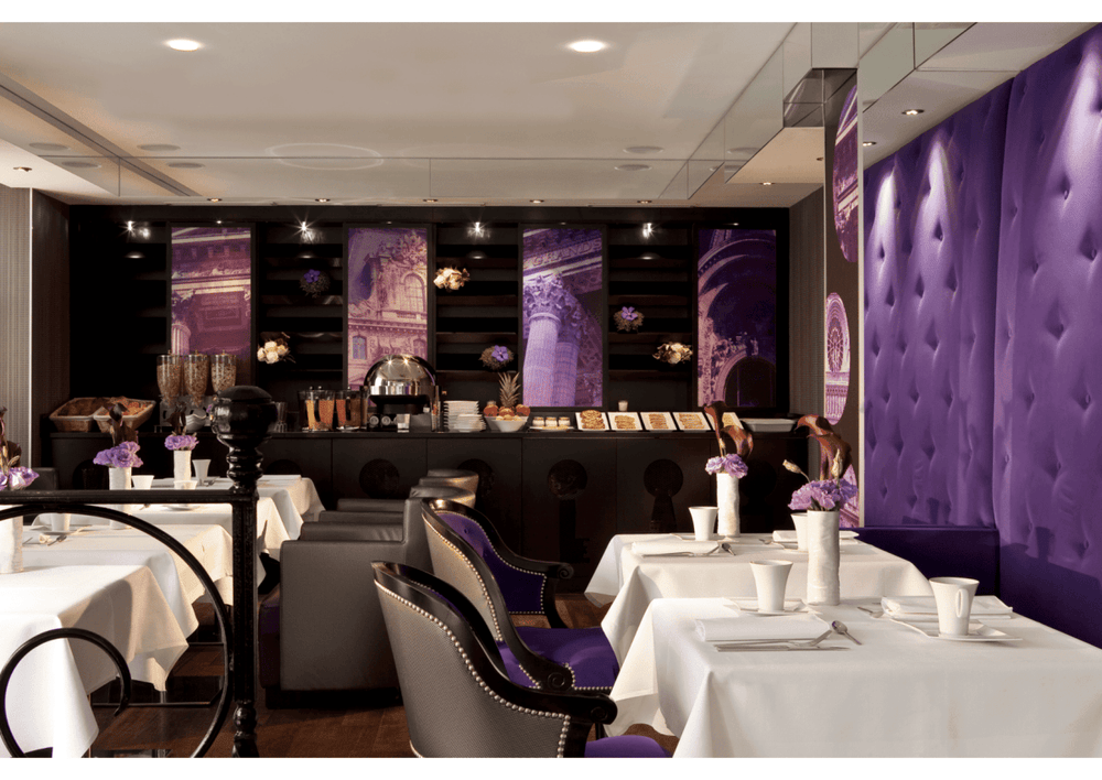 Hôtel design secret de Paris - Chambre Moulin Rouge - Love’nSpa - weekend en amoureux, love rooms avec spa ou jacuzzi privatif20 de Secret de Paris Hotel & Spa**** Chambre Moulin Rouge
